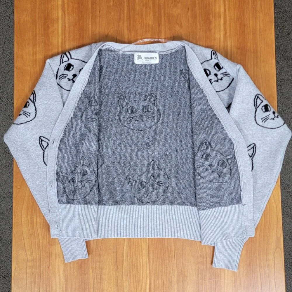 V-Neck Grey Cat Kitten Face Cropped Cardigan - XXS - Picture 6 of 12